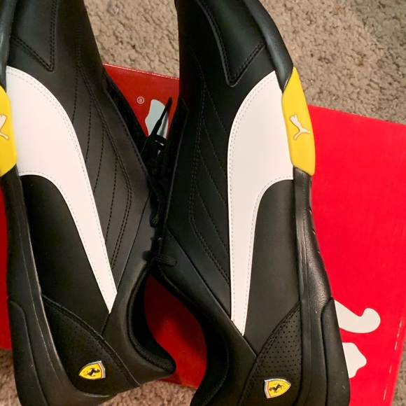 Ferrari Sneakers - Picture 3 of 8